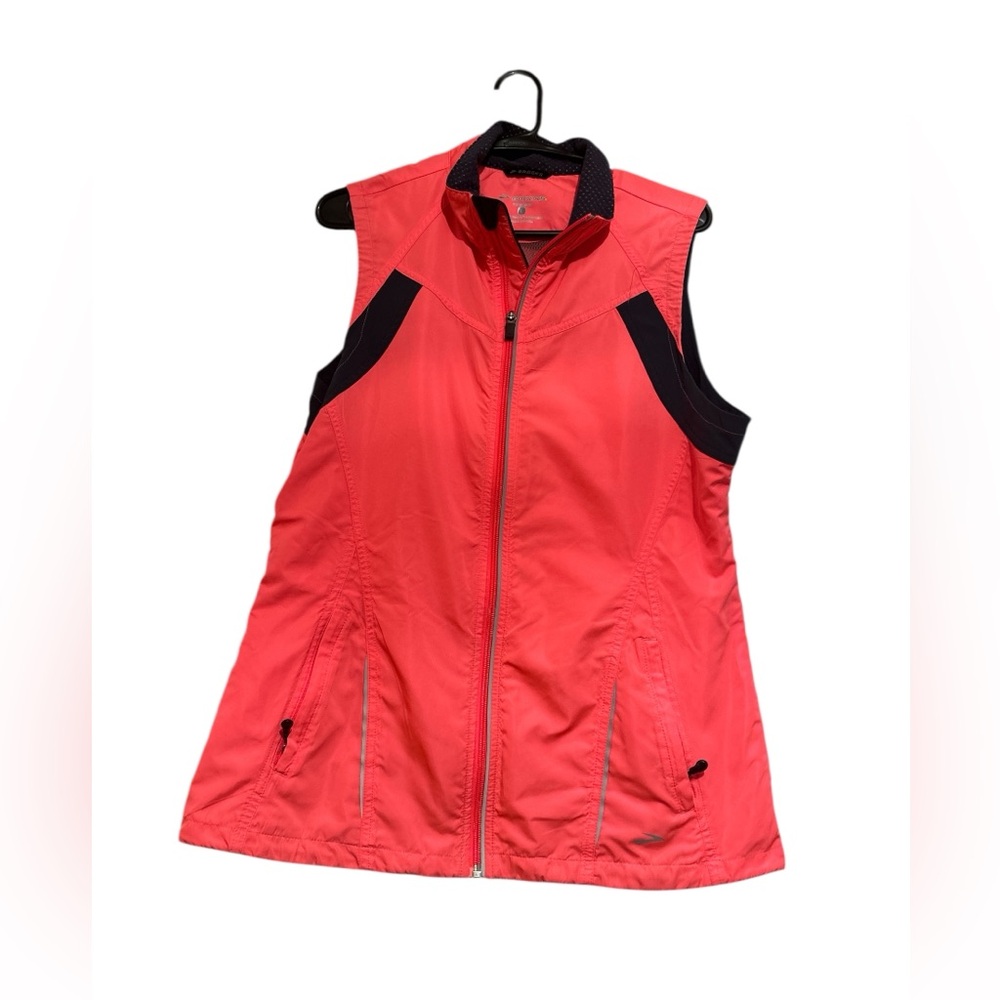 Brooks Women's Pink High Visibility Nightlife Essential Run Vest